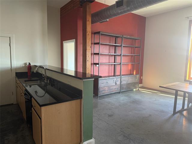 Building Photo - 2502 Live Oak St