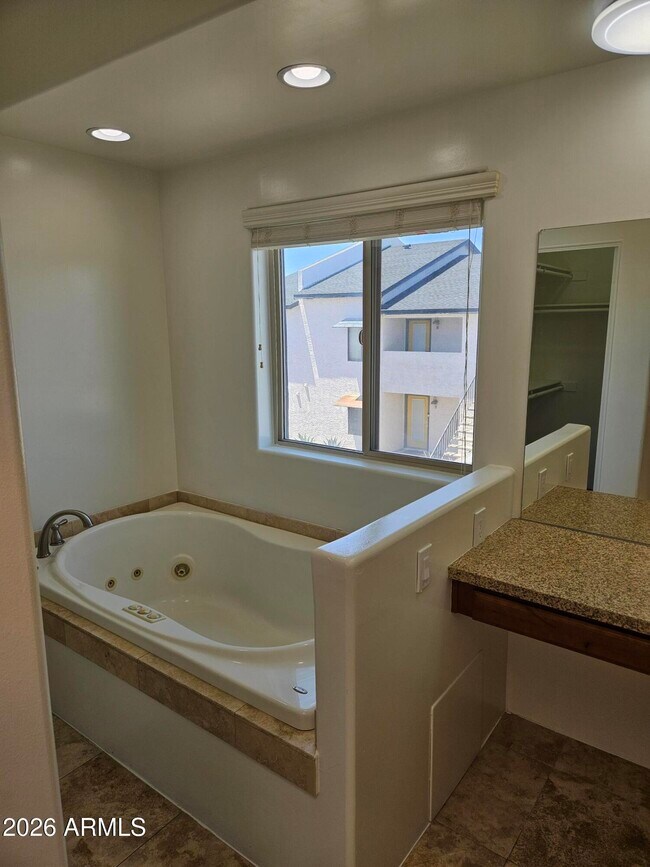 Building Photo - 4113 N 22nd St