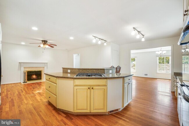 Building Photo - 12027 Devilwood Dr