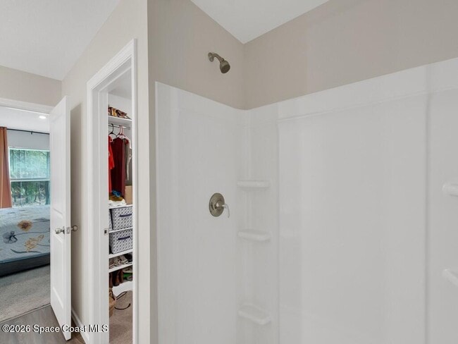 Building Photo - 301 Haines Rd SW