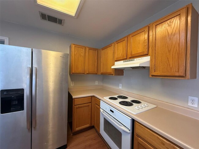 Building Photo - 2522 Stapleford Dr