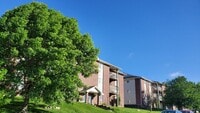Building Photo - 1604 S Grandview Ave