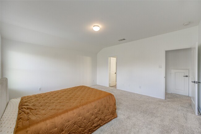 Building Photo - 2010 Louetta Stream Way