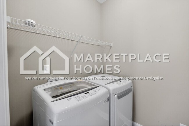 Building Photo - 8295 Blue Ridge Dr