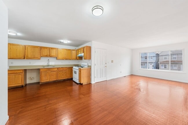 Building Photo - 53 S Second St