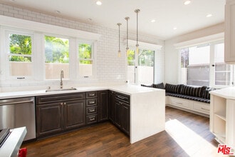 Building Photo - 153 N Arnaz Dr