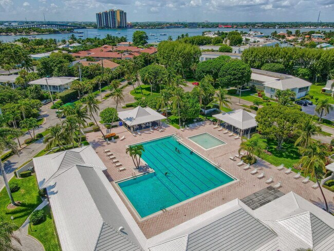 Building Photo - 1210 Sugar Sands Blvd