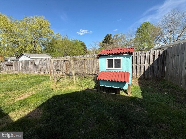 Building Photo - 220 Barnes Blvd