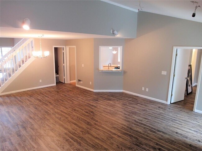 Building Photo - 4148 Fawn Ct NE