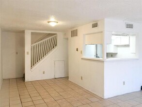 Building Photo - 7152 Fair Oaks Ave