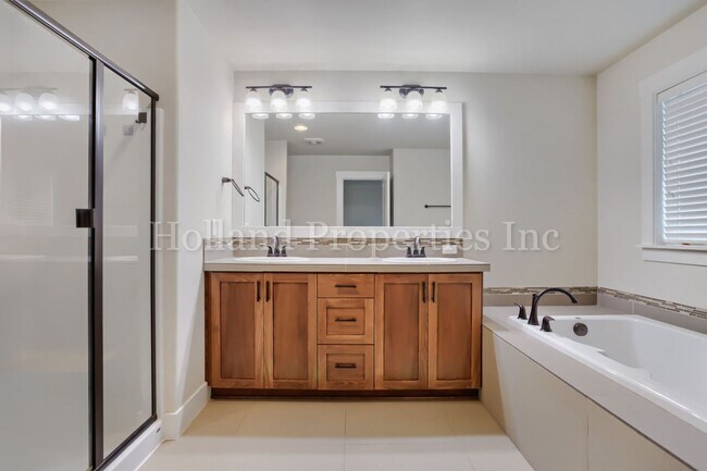 Building Photo - Beautiful North Bethany Home with Resort-Style Amenities & Walkable Location!