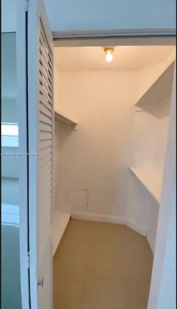 Building Photo - 801 Brickell Bay Dr