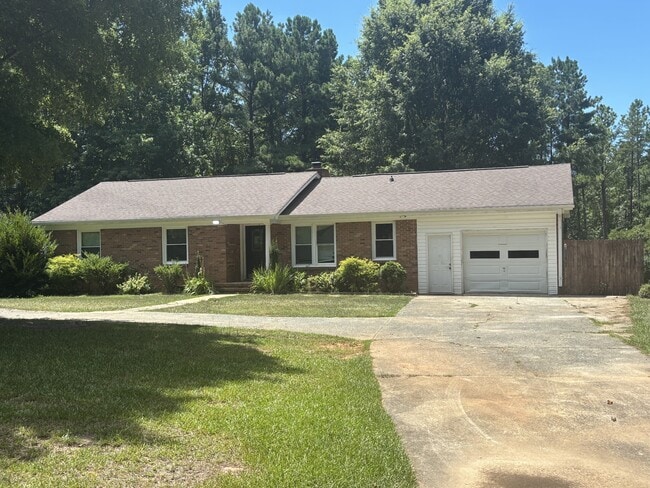 Primary Photo - 9931 Waxhaw Hwy