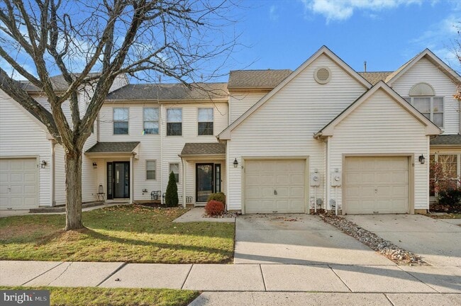 Building Photo - 9 Meadow Ln
