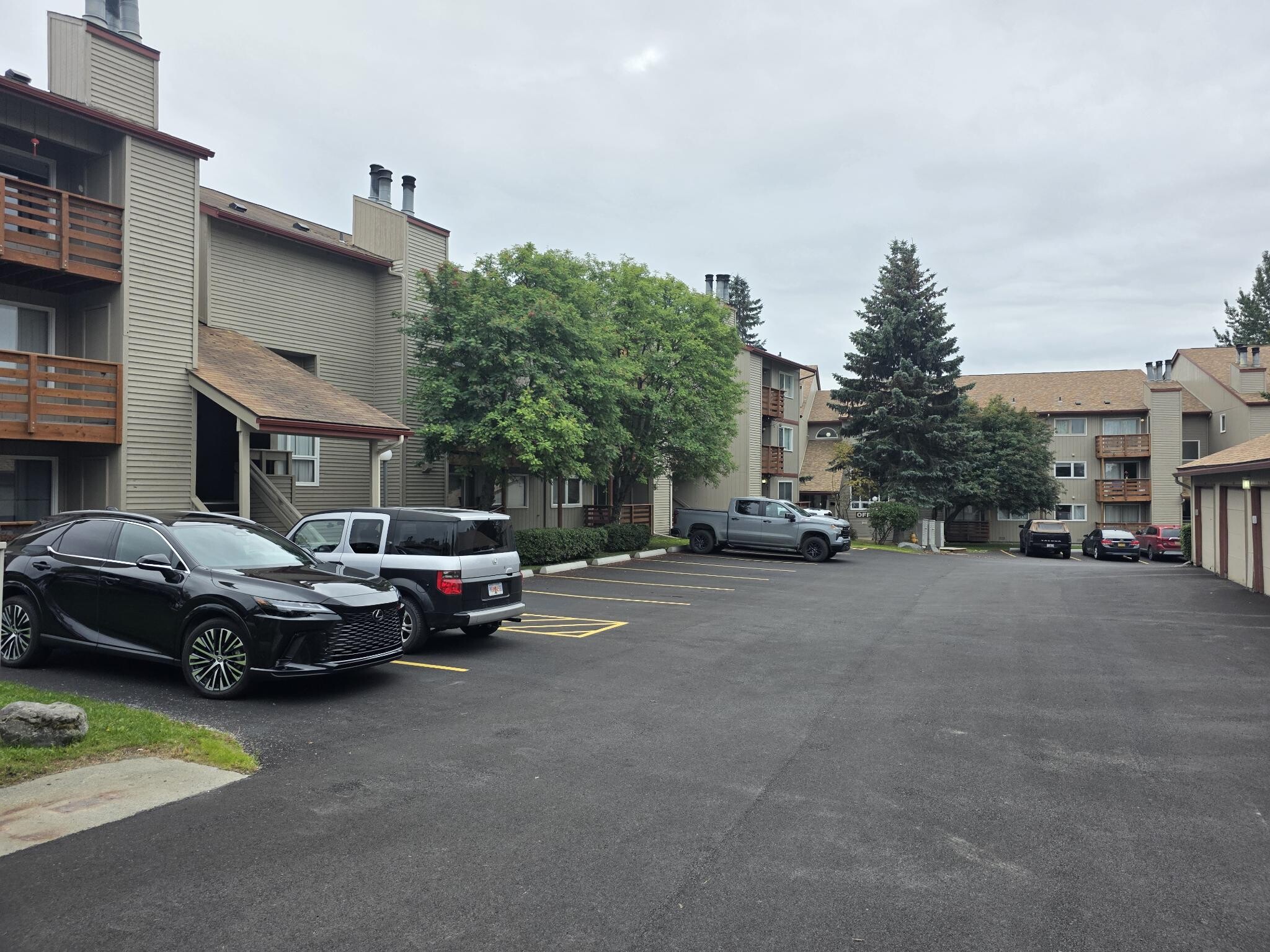 Building Photo - 9645 Independence Dr