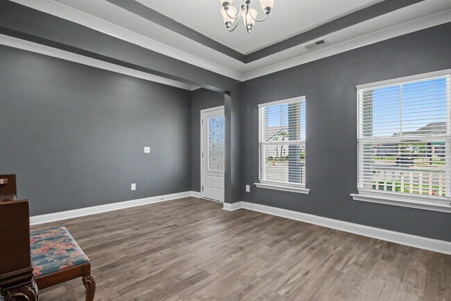 Building Photo - 2223 Blue Crane Cir
