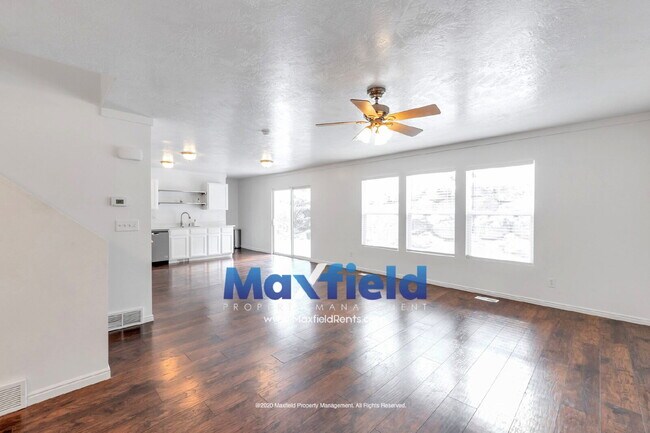 Building Photo - REFRESHED 5-Bedroom Home in Desirable Draper - Pet Friendly - NEW CARPET UPSTAIRS | Refreshed kit...