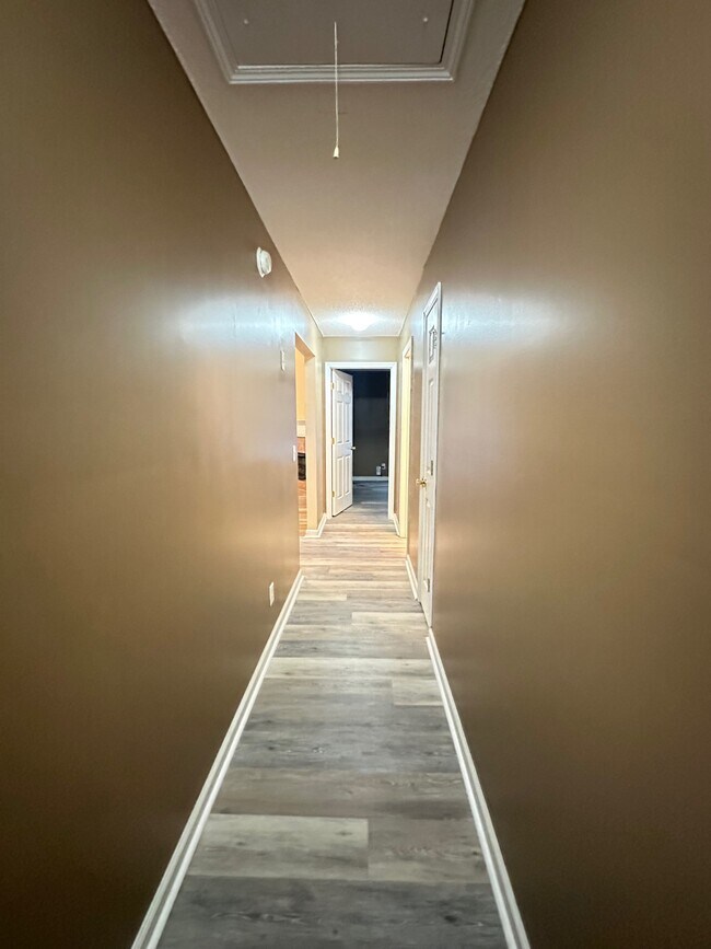 Building Photo - 12 Bass Rock Ct