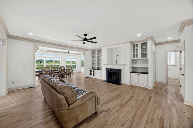 Building Photo - 1733 Indigo Island Dr