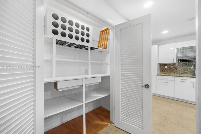 Building Photo - 1175 NE 102nd St