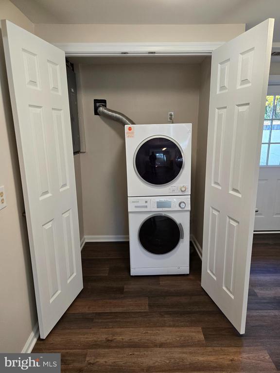 Building Photo - 341 S 26th St