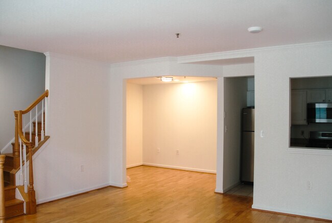 Building Photo - 2411 20th St NW