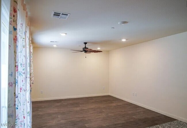 Building Photo - 2765 Frosted Teal Ave
