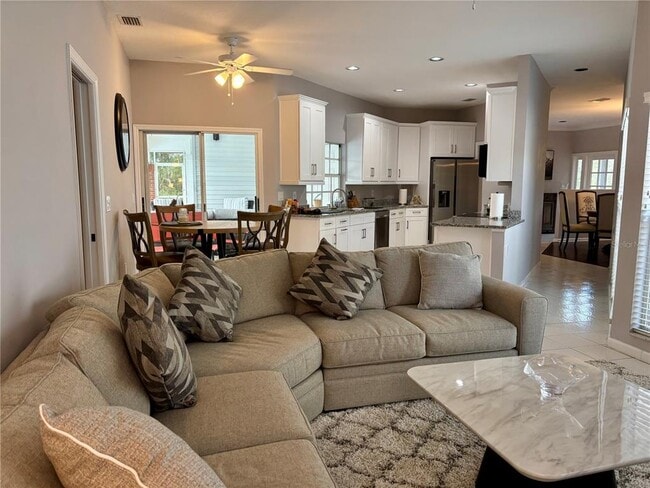 Building Photo - 1950 Bern Creek Loop