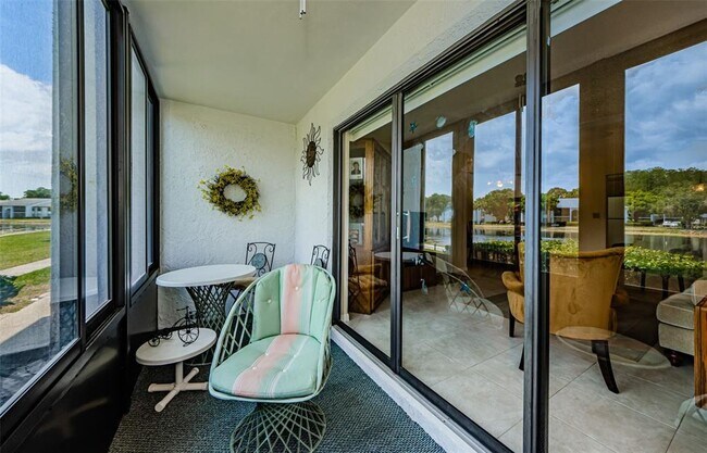 Building Photo - 1151 Pine Ridge Cir W