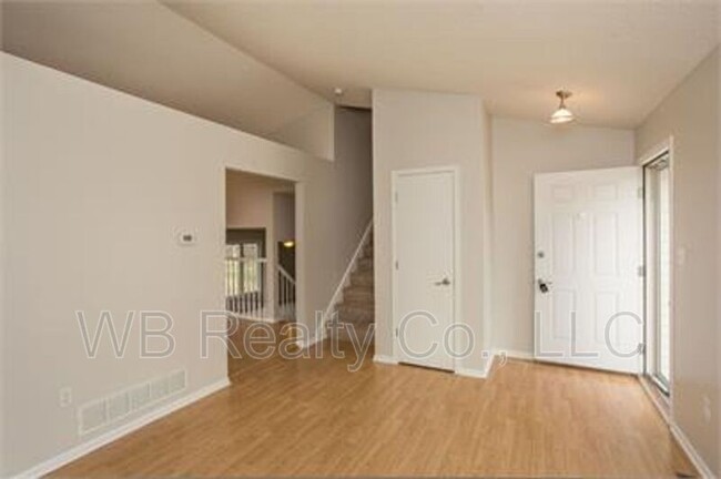 Building Photo - 4525 Waterford Dr