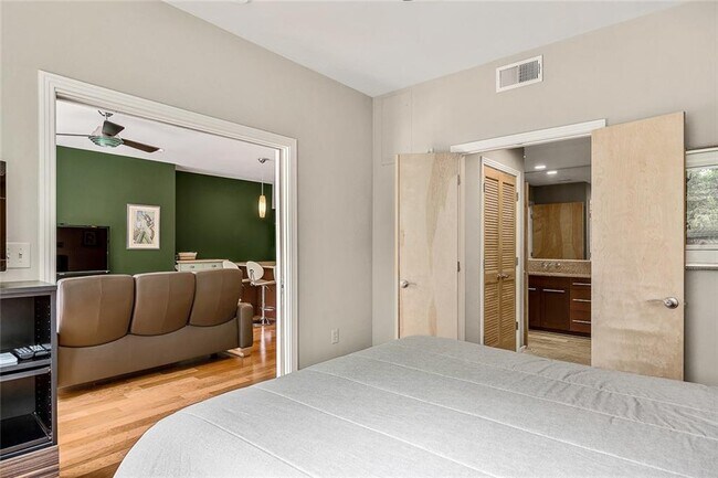 Building Photo - 1600 Barton Springs Rd