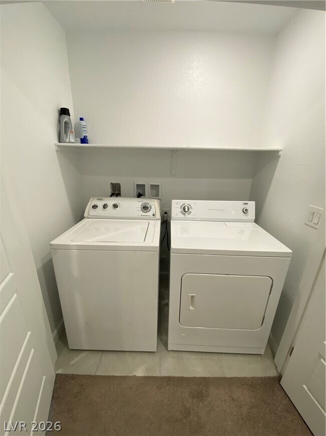 Building Photo - 3622 Hestia Ave