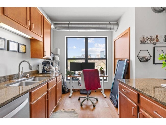 Building Photo - 15 E Franklin Ave