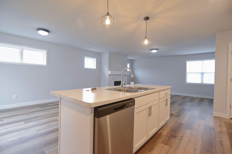 Building Photo - 4829 Suelo Rd