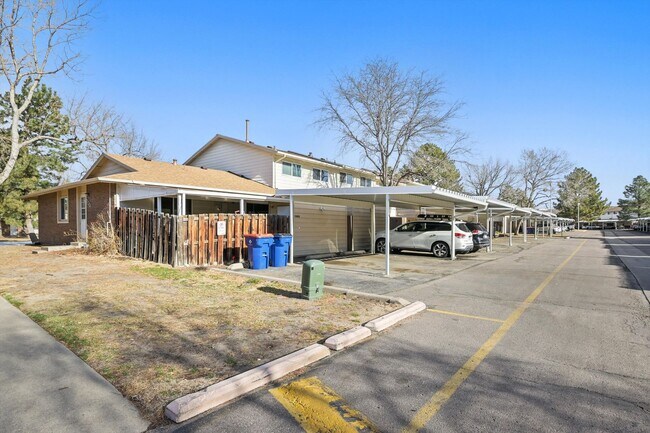 Building Photo - 3BR Townhome in Aurora | Private Yard, Covered Parking & Community Pool