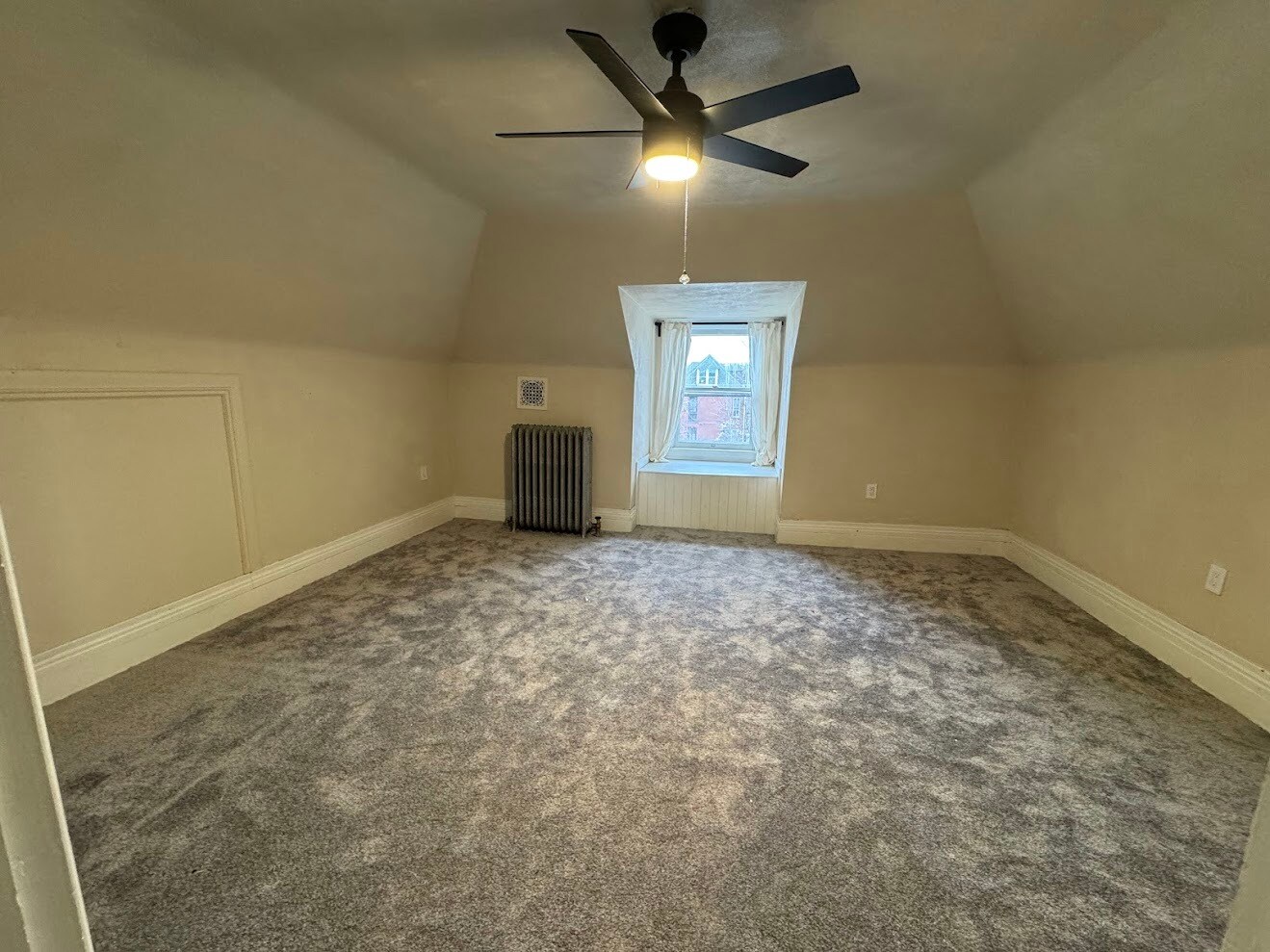 Building Photo - 3321 Halliday Ave