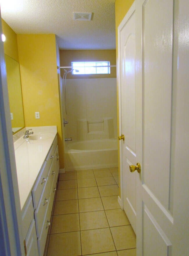 Building Photo - 4530 White Point Ct
