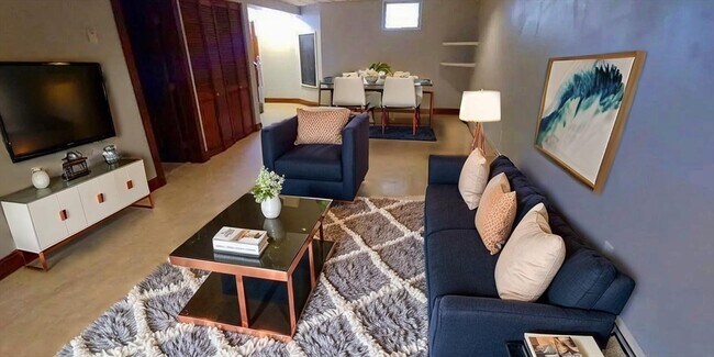 Building Photo - 11 Pike St