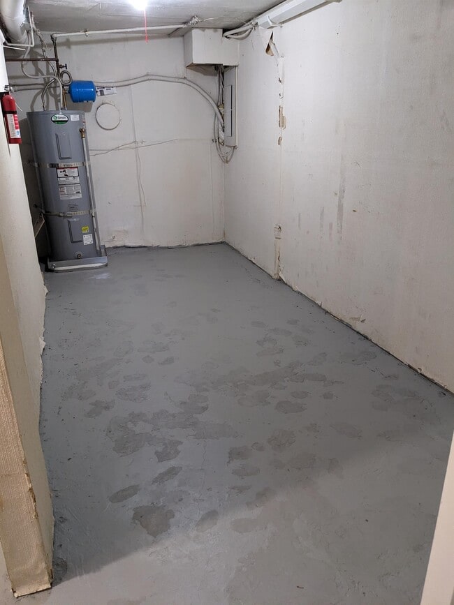 Building Photo - 1631 21st Ave