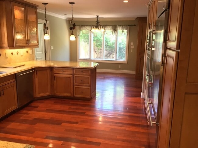 Building Photo - Stunning Executive Home in Almaden