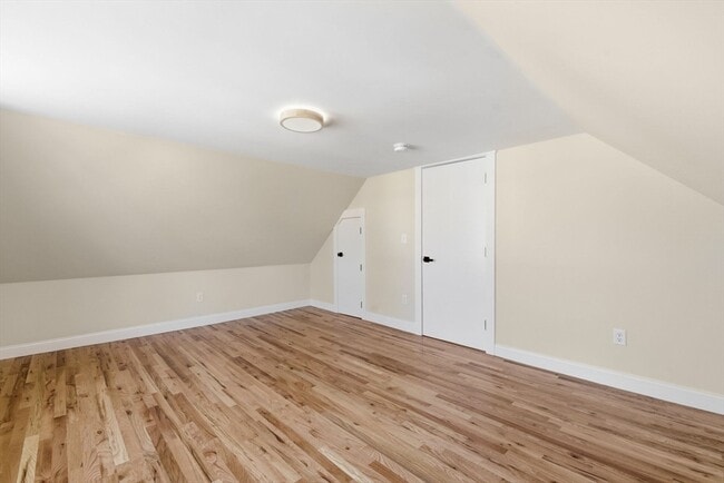 Building Photo - 20 Beacon St