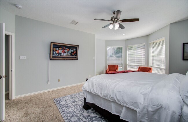 Building Photo - 4907 Mountain Fork