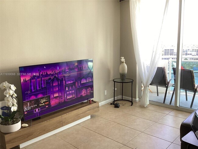 Building Photo - 3001 S Ocean Dr