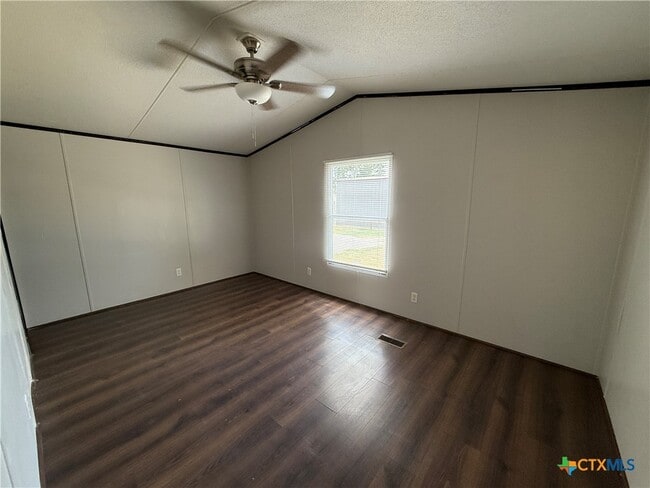 Building Photo - 1035 Ferryboat Ln