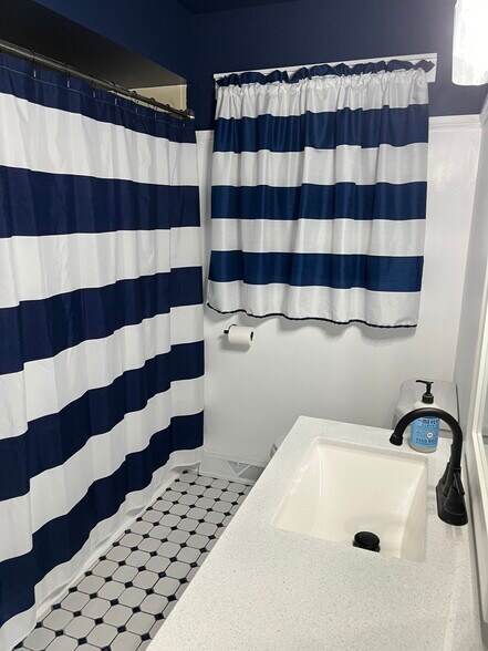 Building Photo - 10979 Mountain Ash Ave NW