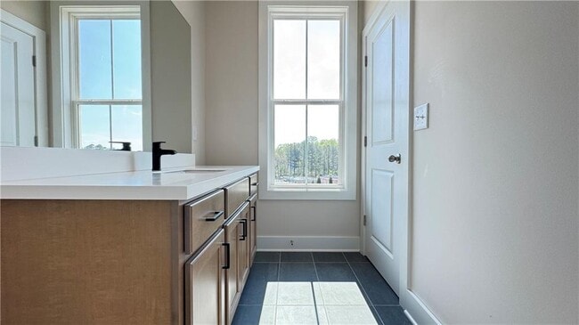 Building Photo - 2678 Evers Dr NE