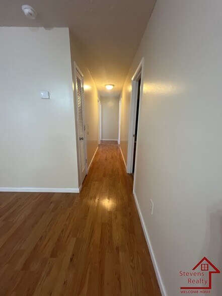 Building Photo - 348 Lane Ave