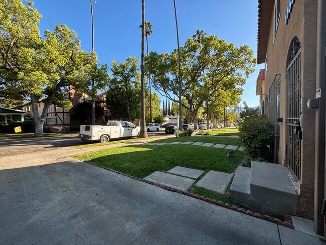 Building Photo - 1163 Winchester Ave