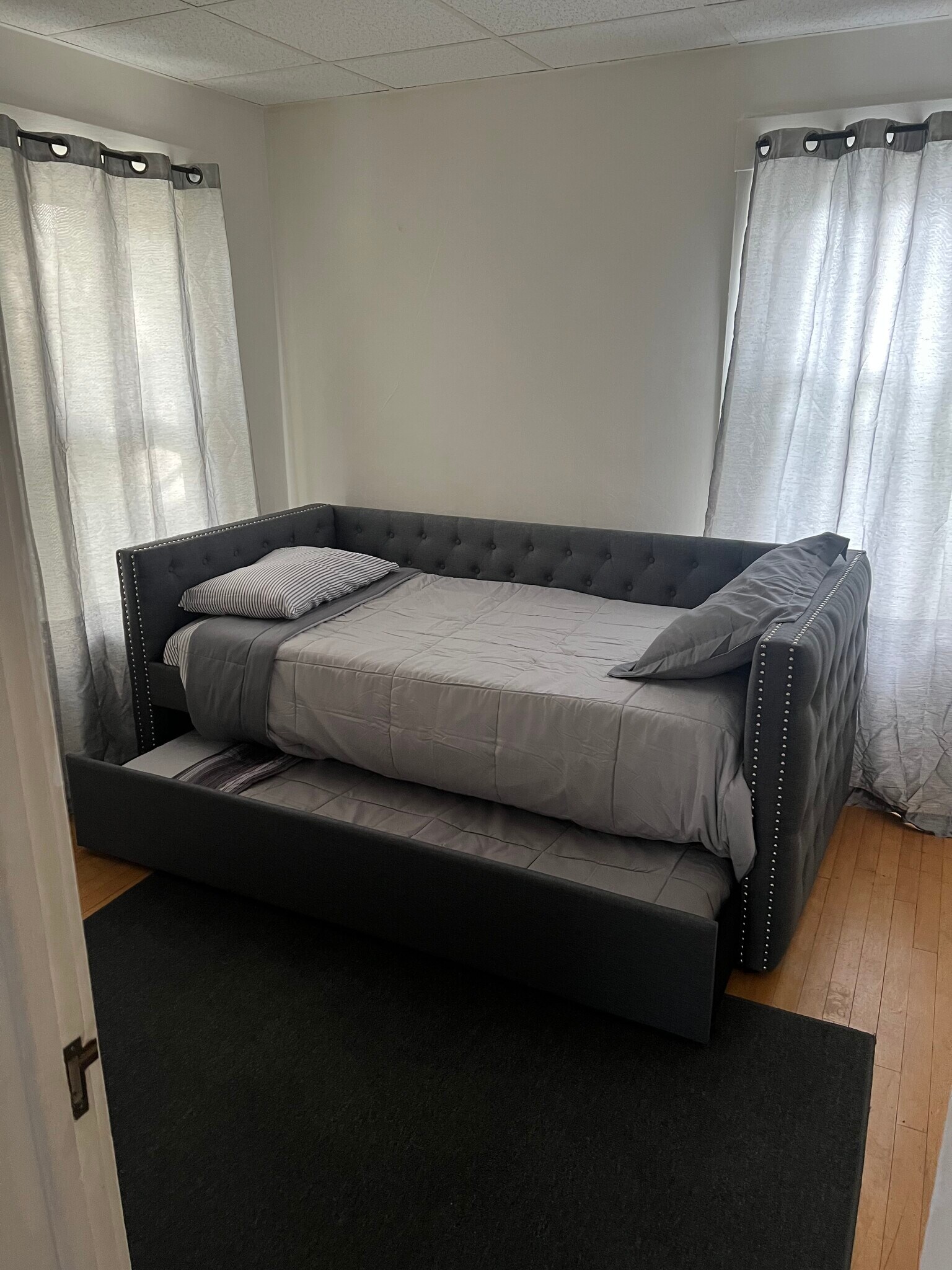 Building Photo - 160 Stafford Ave