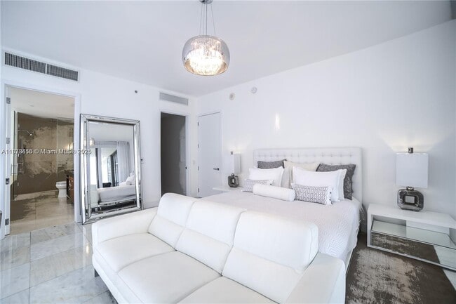 Building Photo - 9705 Collins Ave